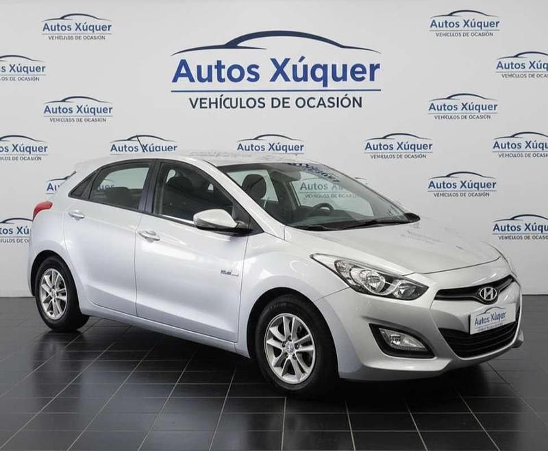 Usado Hyundai i30 Style 136 CV (100 kW) 2014 Gris Utilitario