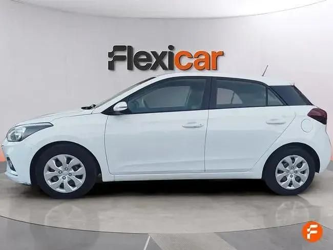 Begagnad Hyundai i20 75 HK (55 kW) 2018 Vit