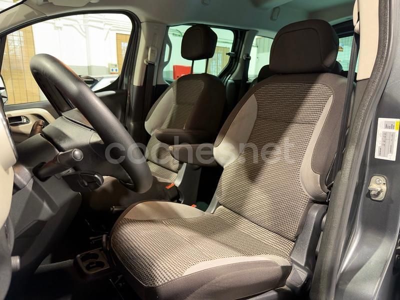 Usado Peugeot Partner Tepee Outdoor 92 CV (67 kW) 2015 Gris / plata Monovolumen