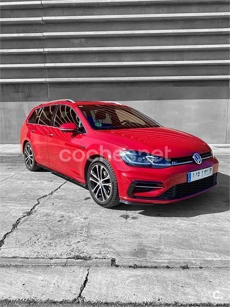 Usado VW Golf VII Sportline 150 CV (110 kW) 2018 Rojo Familiar