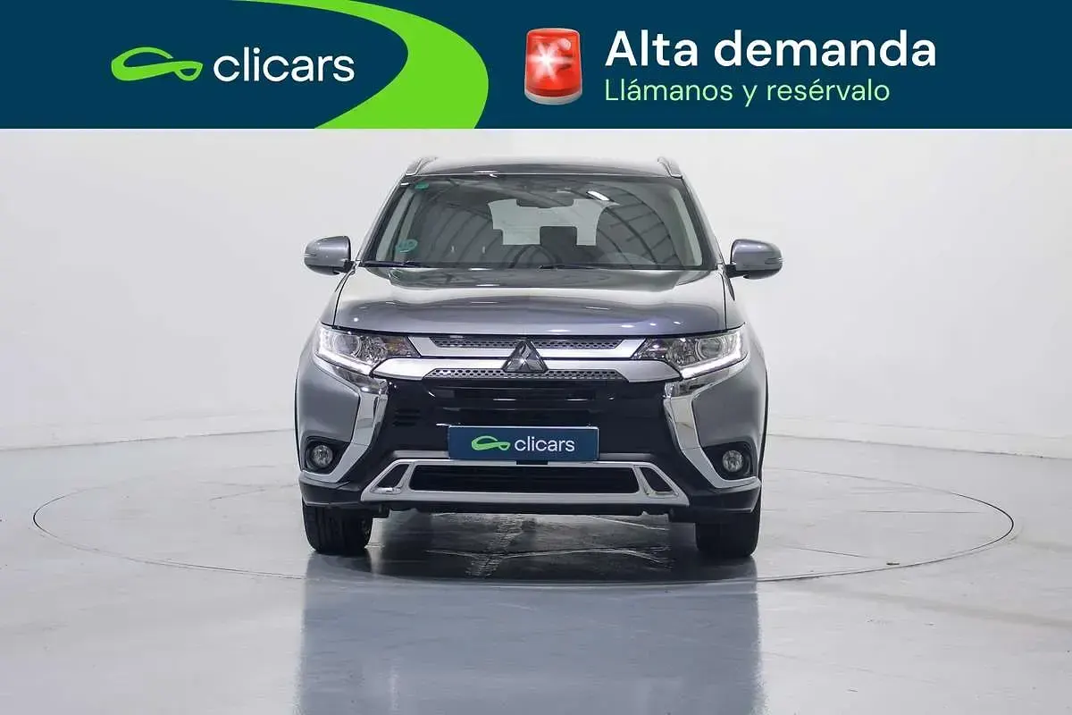 Usado Mitsubishi Outlander Motion 150 CV (110 kW) 2020 Gris SUV