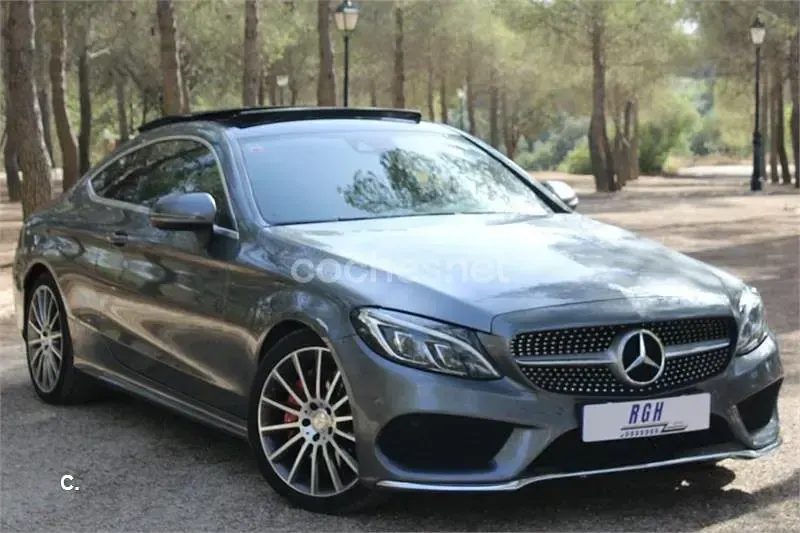 Usado Mercedes C250 204 CV (150 kW) 2016 Gris / plata Coupe