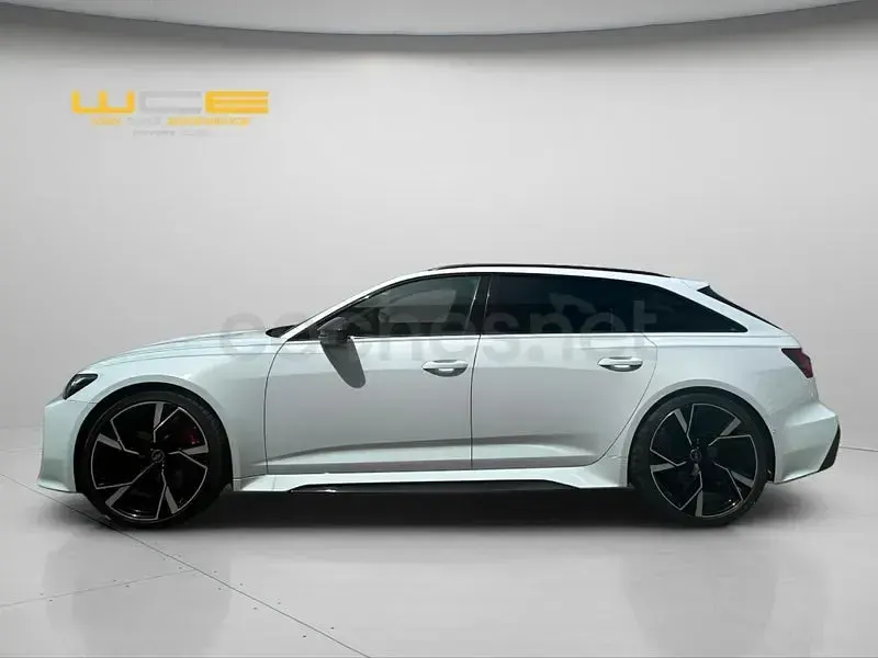 Usado Audi RS6 600 CV (441 kW) 2021 Blanco Familiar