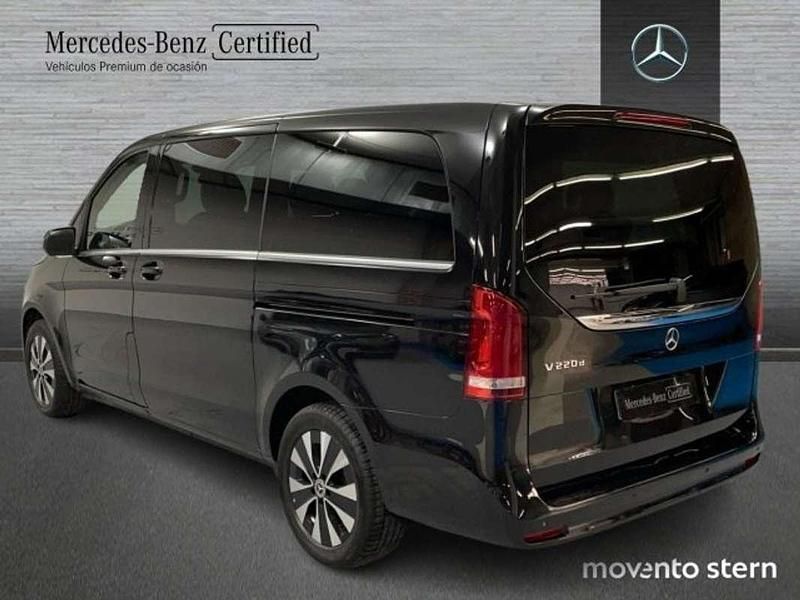 Usado Mercedes V220 Avantgarde 163 CV (119 kW) 2025 Negro Monovolumen