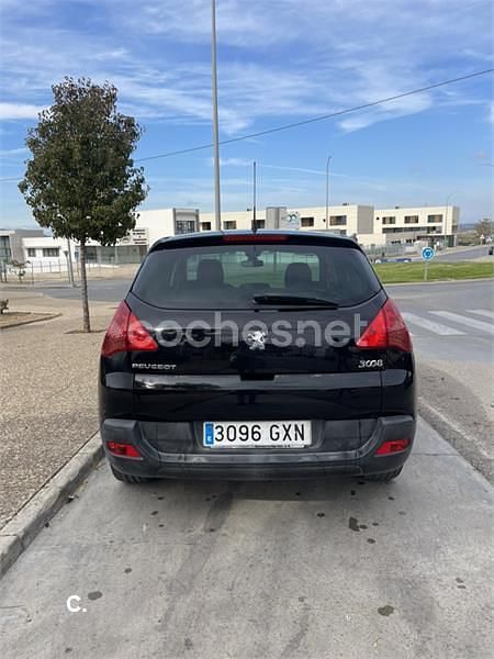 Negro Usado 2010 Peugeot 3008 Berlina | 5000 € (Super precio) - Imagen 1/4
