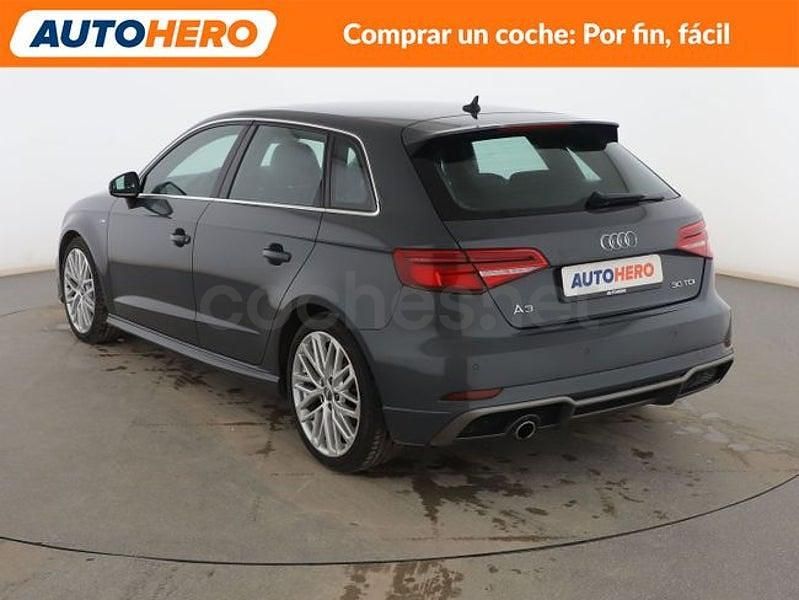 Usado Audi A3 S-Line 116 CV (85 kW) 2018 Gris Berlina