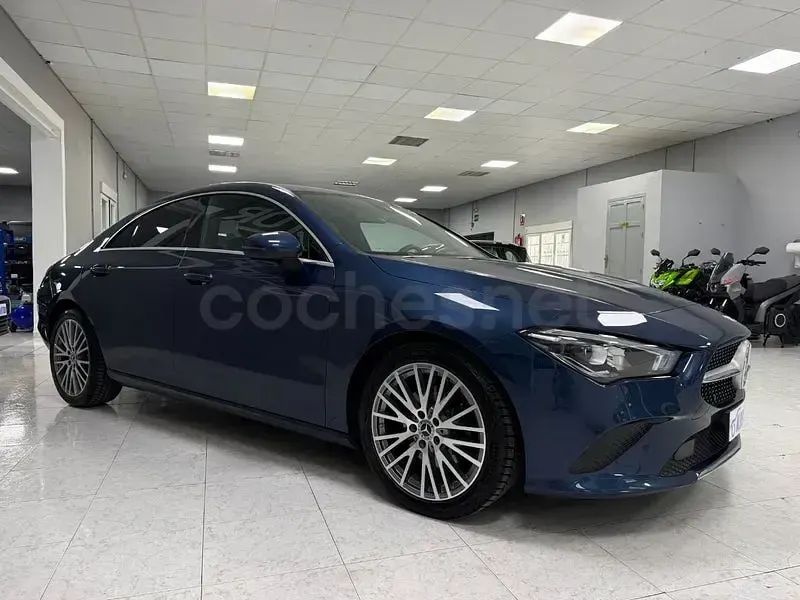 Usado Mercedes CLA200 150 CV (110 kW) 2022 Azul Berlina