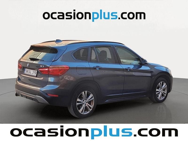 Usado BMW X1 136 CV (100 kW) 2017 Gris SUV