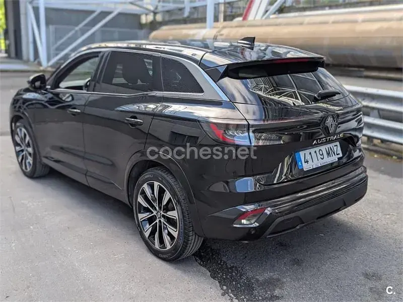 Käytetty Renault Austral Techno 200 HP (147 kW) 2024 Musta Katumaasturi