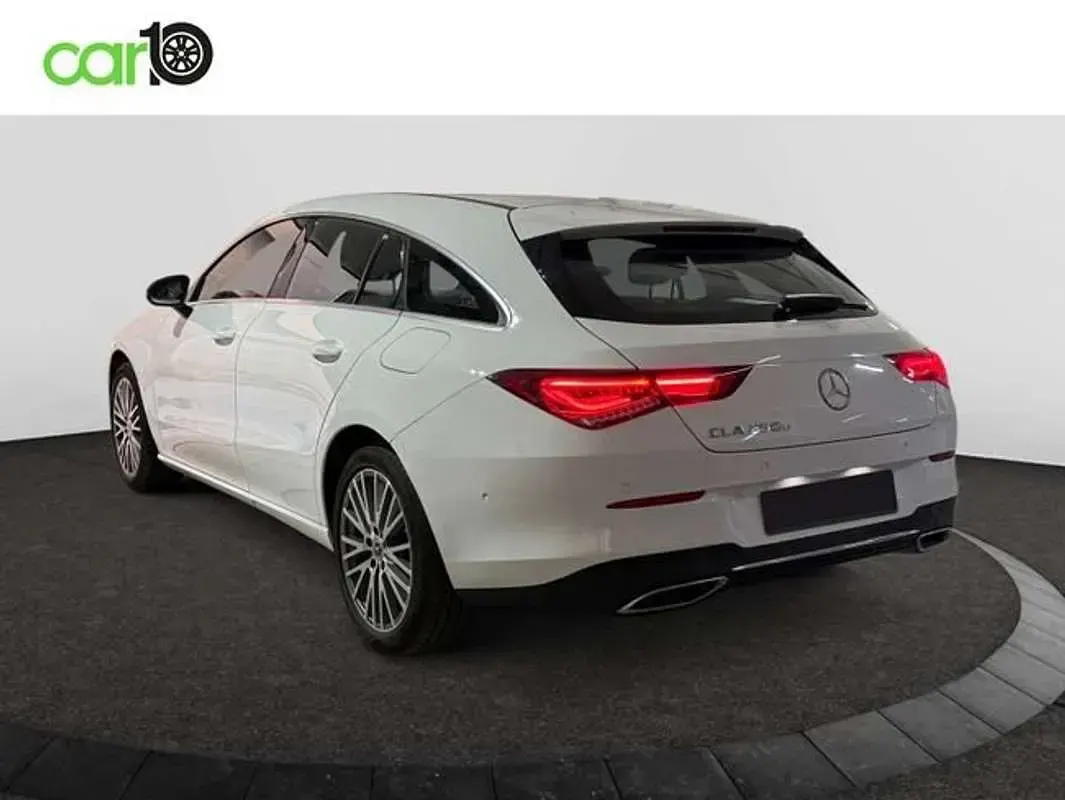 Usado Mercedes CLA250 Shooting Brake 224 CV (164 kW) 2023 Blanco Familiar