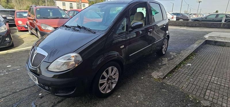 Usado Lancia Musa 101 CV (74 kW) 2004 Monovolumen