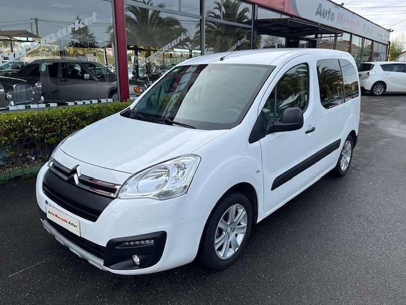Usado Citroën Berlingo Feel 76 CV (55 kW) 2018 Blanco Monovolumen