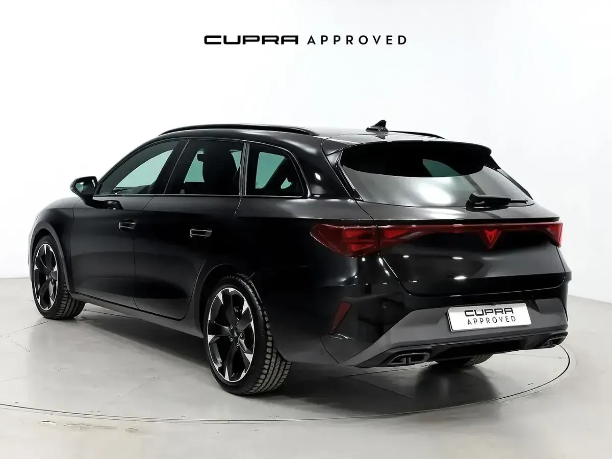 Usado Cupra Leon 150 CV (110 kW) 2025 Negro Familiar