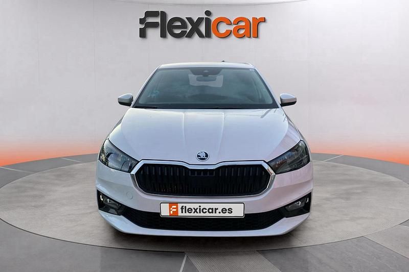 Usado Skoda Fabia Selection 95 CV (69 kW) 2024 Blanco Berlina