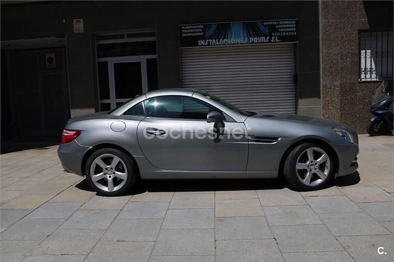 Usado Mercedes SLK250 204 CV (150 kW) 2012 Gris / plata Descapotable