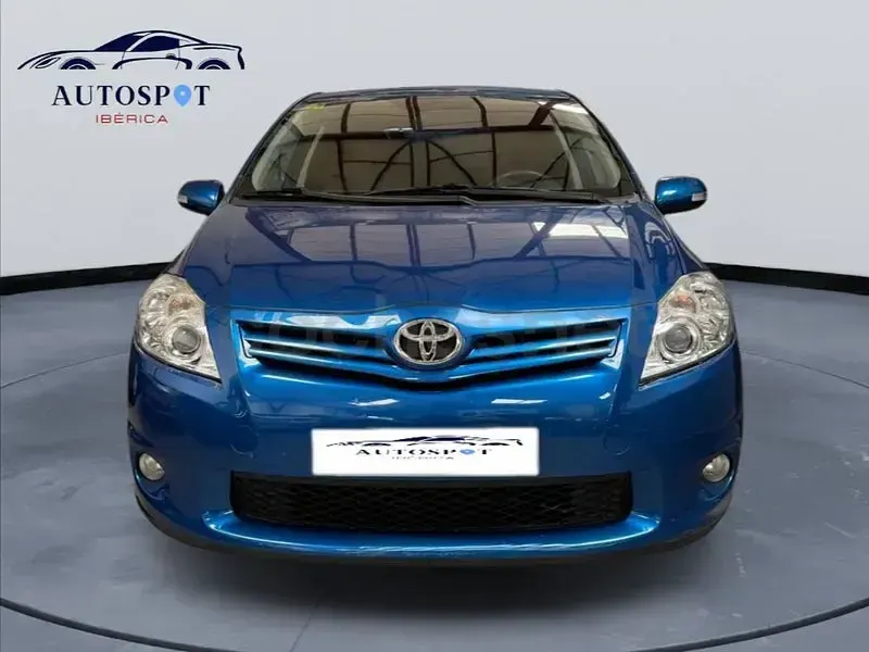 Usado Toyota Auris Active 90 CV (66 kW) 2010 Azul Utilitario