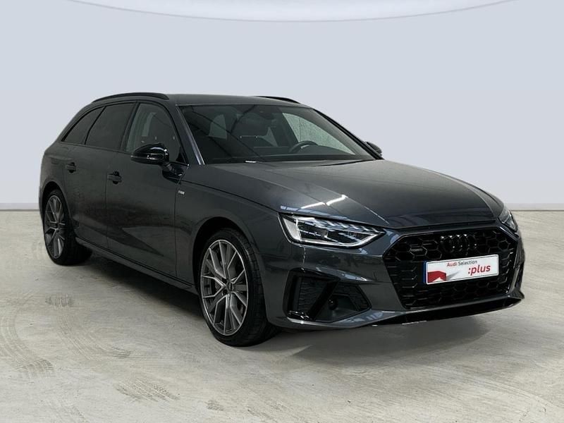 Usado Audi A4 Premium 265 CV (194 kW) 2022 Gris Familiar