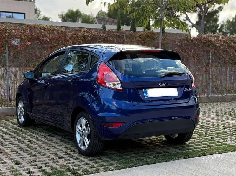 Azul Usado 2016 Ford Fiesta Trend Utilitario | 5495 € (Super precio) - Imagen 1/4
