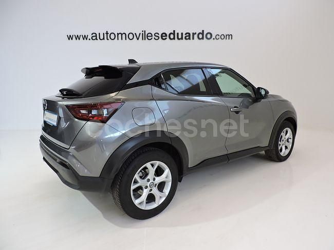 Usado Nissan Juke N-Connecta 114 CV (83 kW) 2021 Gris / plata SUV