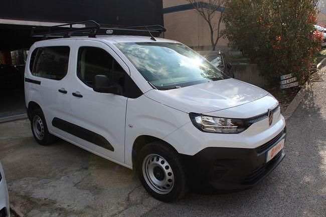 Usado Citroën Berlingo 102 CV (75 kW) 2025 Blanco Monovolumen