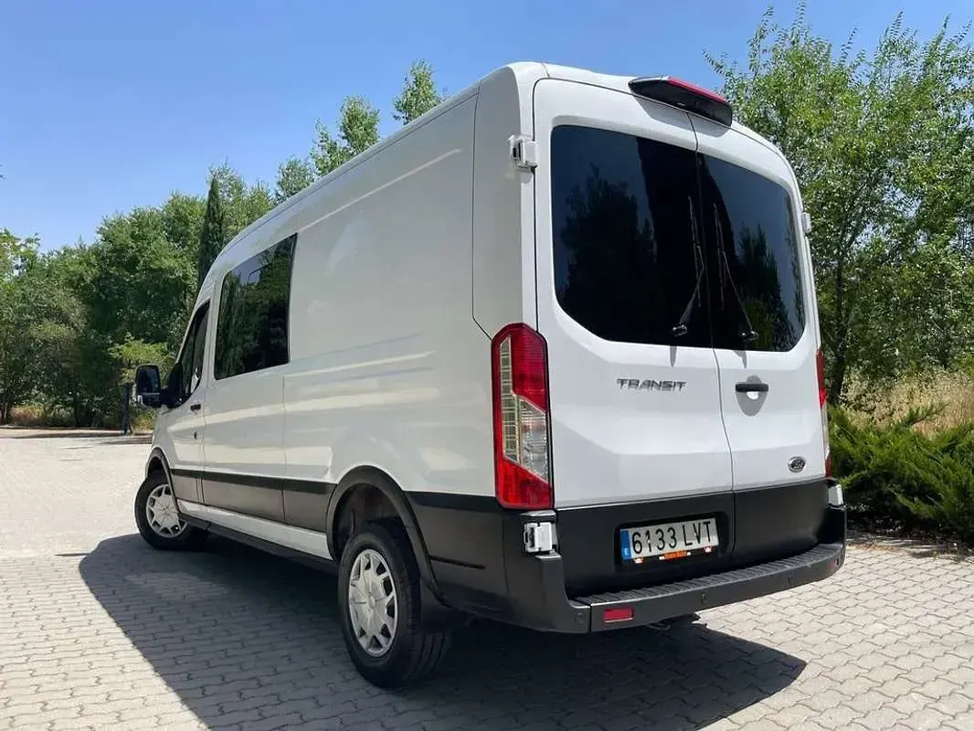 Usado Ford Transit Trend 130 CV (95 kW) 2022 Blanco Van