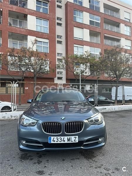Usado BMW 530 Gran Turismo 245 CV (180 kW) 2011 Gris / plata Berlina
