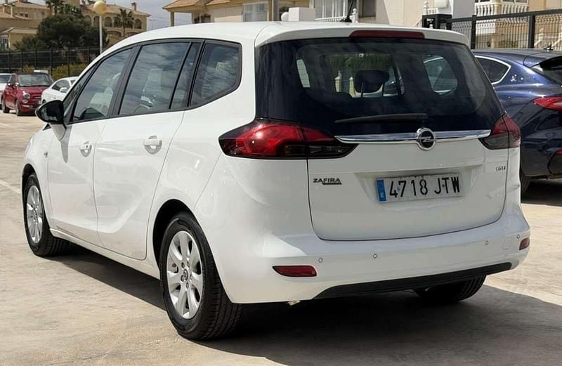 Usado Opel Zafira Tourer Edition 170 CV (125 kW) 2016 Blanco Monovolumen