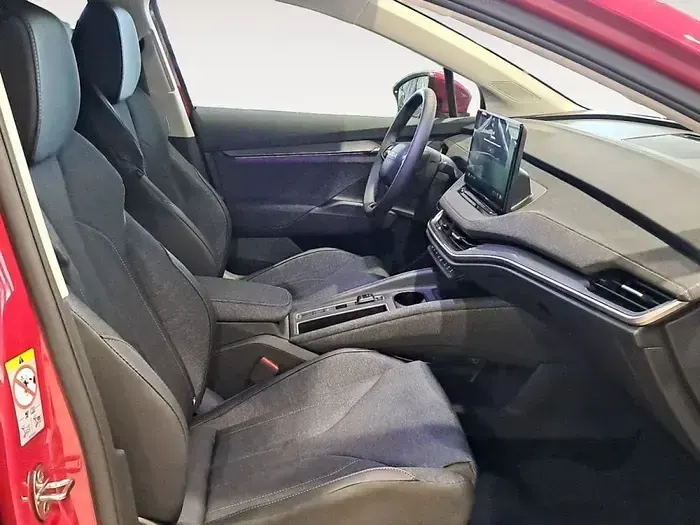 Usado Skoda Elroq 125 kW (170 CV) 2025 Rojo SUV