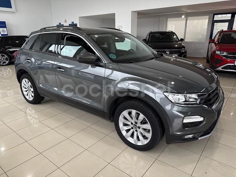 Usado VW T-Roc Advance 150 CV (110 kW) 2021 Gris / plata SUV