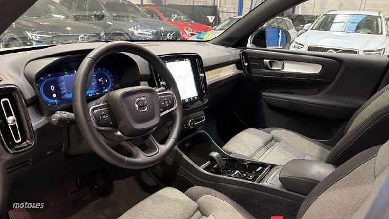 Usado Volvo XC40 Plus 2024 Blanco SUV