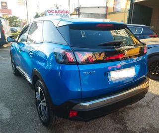 Usado Peugeot 3008 GT 130 CV (95 kW) 2022 Azul SUV