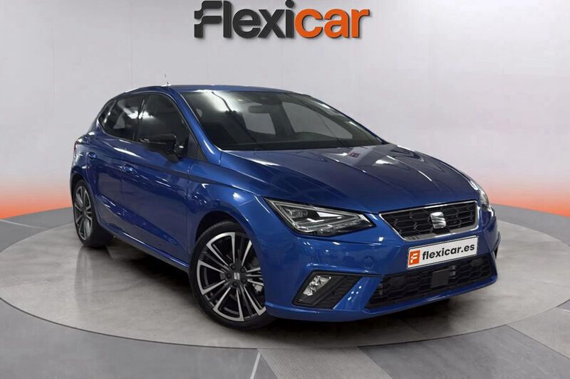 Azul Usado 2025 Seat Ibiza FR Berlina | 19.290 € (Un poco caro) - Imagen 1/4