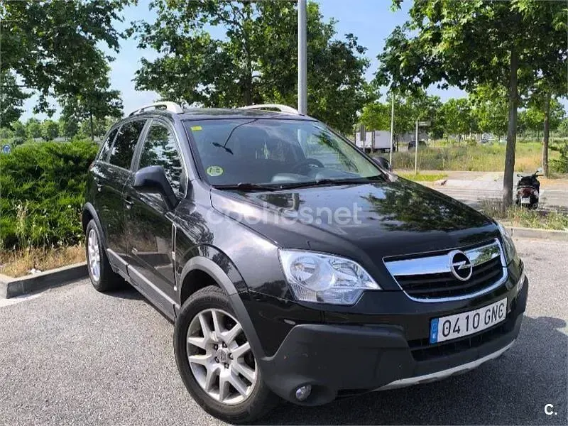 Usado Opel Antara Enjoy 150 CV (110 kW) 2009 Negro SUV