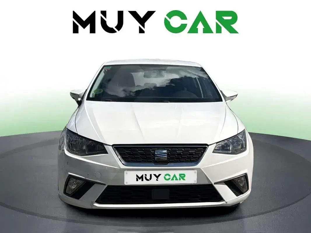Usado Seat Ibiza Style 75 CV (55 kW) 2018 Blanco Utilitario