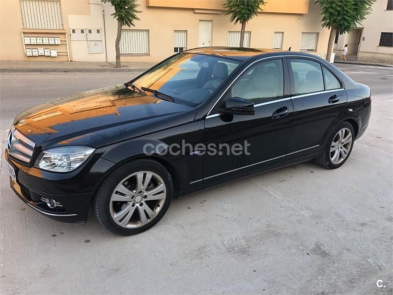 Negro Usado 2009 Mercedes C200 Avantgarde Berlina | 11.000 € (Precio justo) - Imagen 1/4