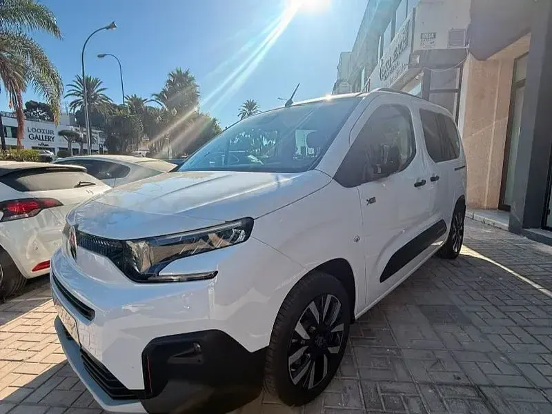 Nuevo Citroën Berlingo 130 CV (95 kW) 2026 Blanco Monovolumen