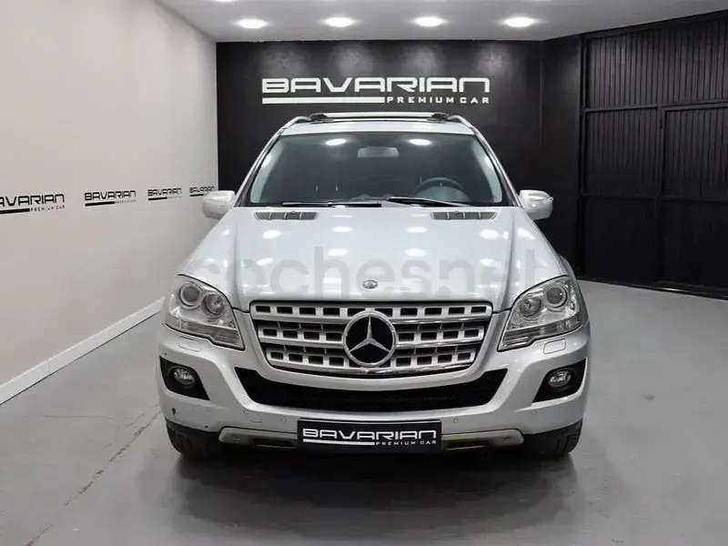 Usado Mercedes ML320 224 CV (164 kW) 2009 Gris / plata SUV