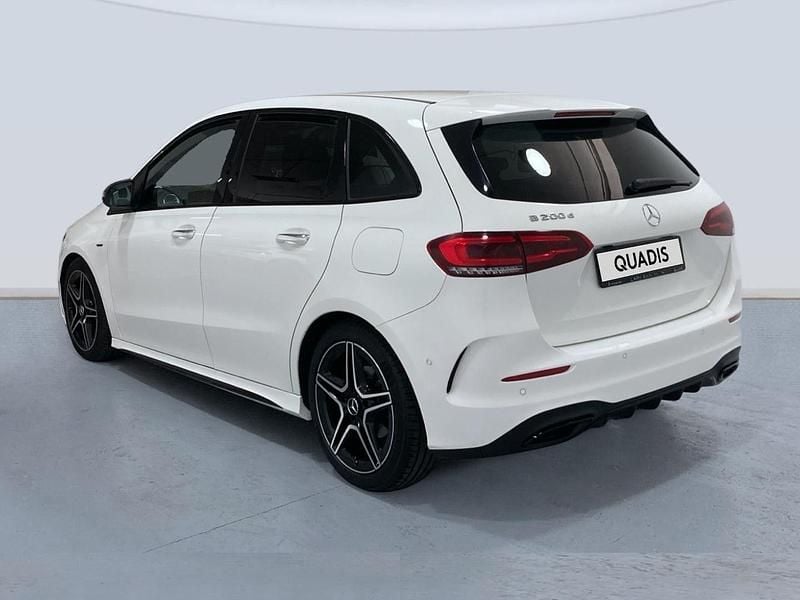 Usado Mercedes B200 150 CV (110 kW) 2022 Blanco Utilitario