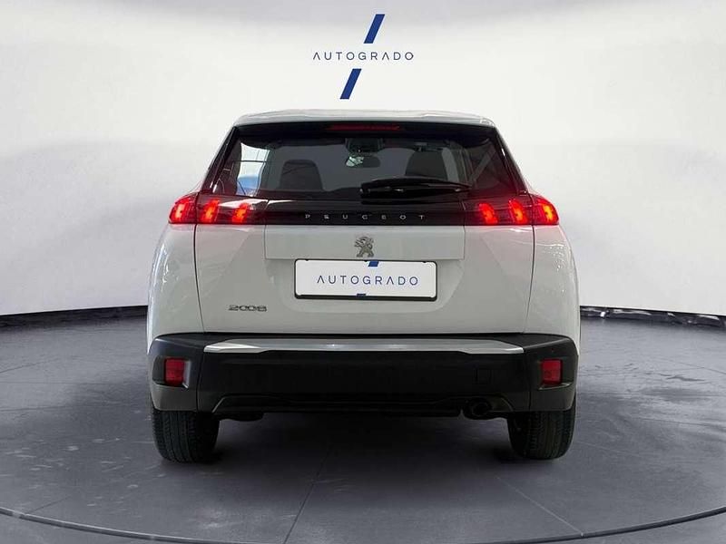 Usado Peugeot 2008 Active 109 CV (80 kW) 2021 Blanco SUV