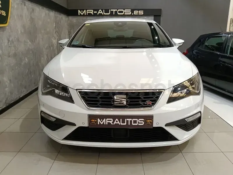 Usado Seat Leon FR 150 CV (110 kW) 2020 Blanco Berlina