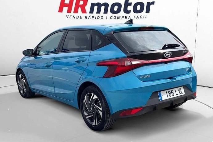 Usado Hyundai i20 102 CV (75 kW) 2022 Azul Utilitario