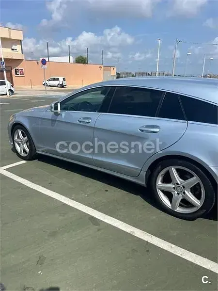Usado Mercedes CLS350 Shooting Brake 265 CV (194 kW) 2014 Gris / plata Familiar