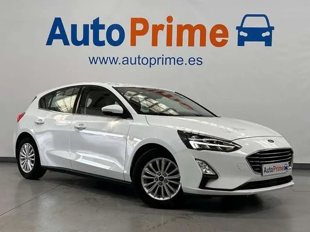 Usado Ford Focus Trend+ 120 CV (88 kW) 2021 Blanco Utilitario