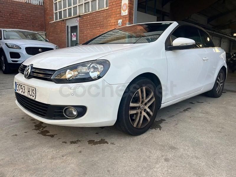 Usado VW Golf Cabriolet 105 CV (77 kW) 2012 Blanco Descapotable