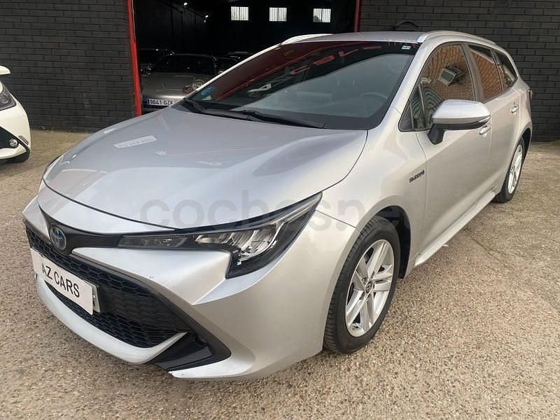 Usado Toyota Corolla Business Edition 122 CV (89 kW) 2020 Gris / plata Familiar