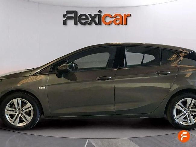 Usado Opel Astra Business Elegance 130 CV (95 kW) 2020 Gris Berlina