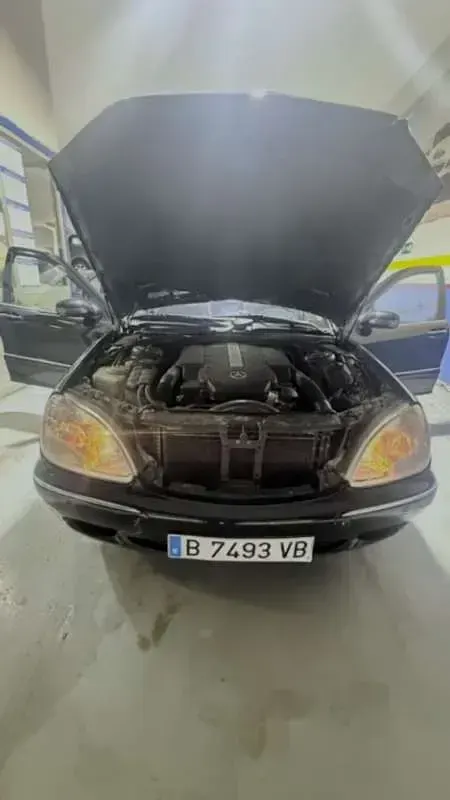 Usado Mercedes S500 306 CV (225 kW) 1998 Negro Berlina