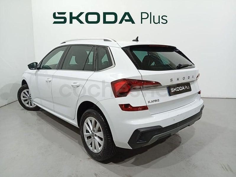 Usado Skoda Kamiq Selection 116 CV (85 kW) 2025 Blanco SUV