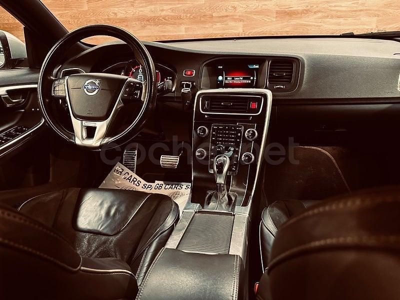 Usado Volvo S60 R-Design Momentum 225 CV (165 kW) 2015 Gris Berlina