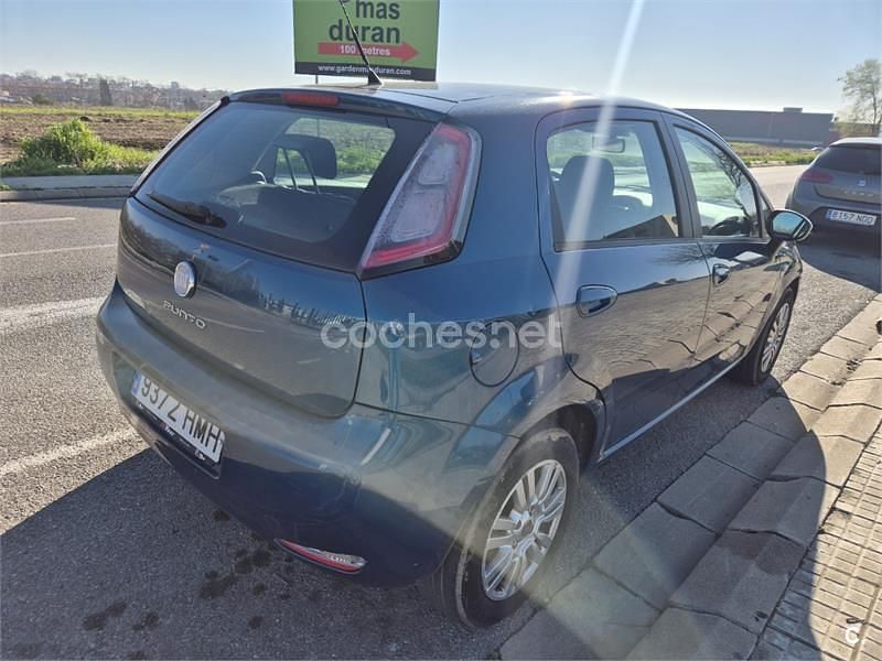Usado Fiat Punto Lounge 77 CV (56 kW) 2012 Azul Utilitario